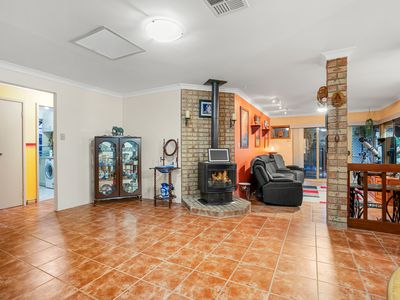 19 Conway Loop, Waikiki