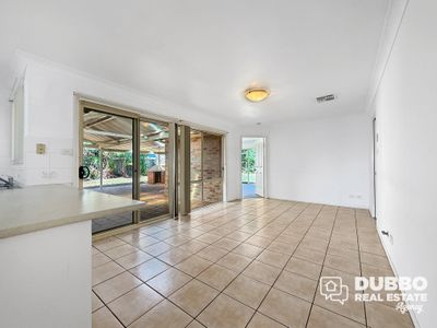 3 Lancaster Park Place, Dubbo