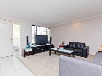 1 / 47 Dover Road, Scarborough