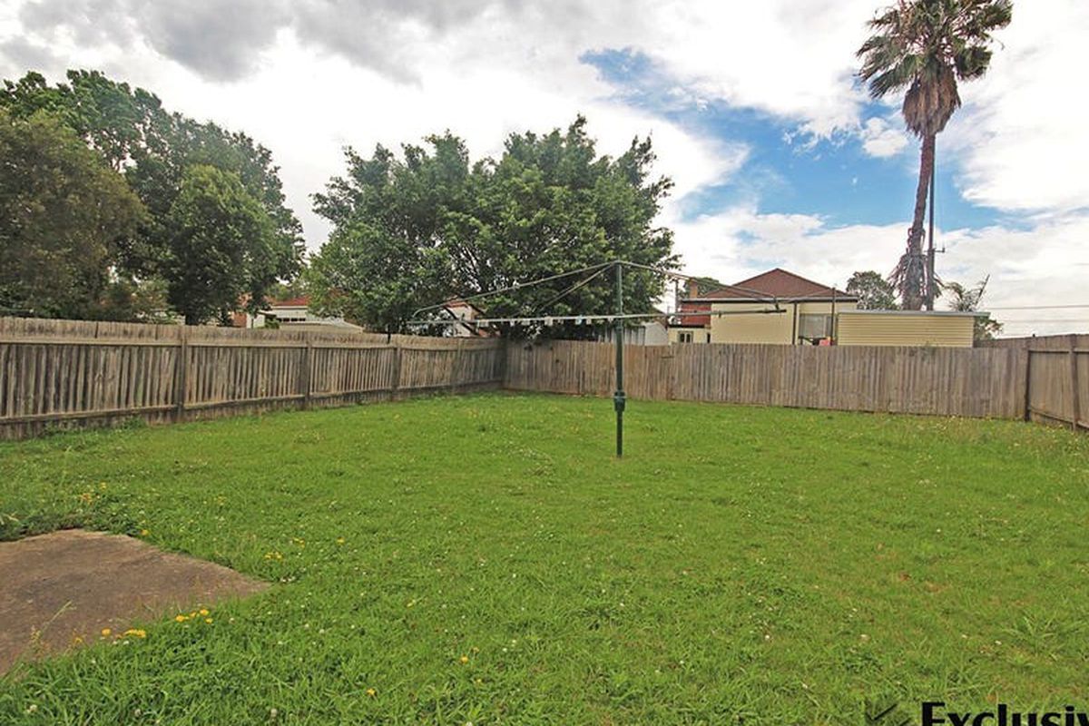 12 Flemington Road, Homebush