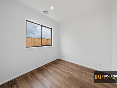 13 stover rd, Clyde North