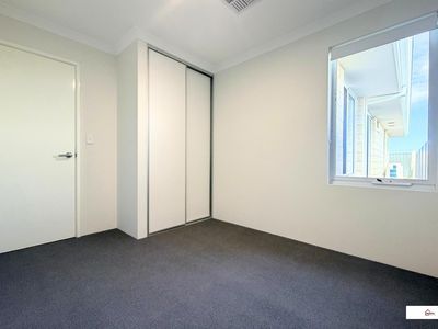 13 Magnolia Way, Lakelands