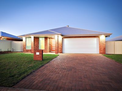46 PAGE AVENUE, Dubbo