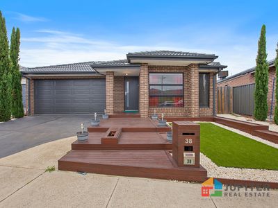 38 Regal Road, Point Cook