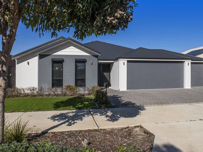 3 Luminous Boulevard, Bennett Springs