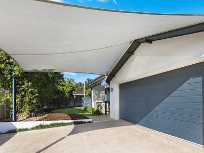 27 Amarina Avenue, Mooloolaba
