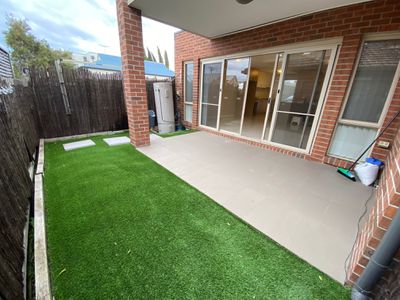 2 / 7 Everard Street, Footscray