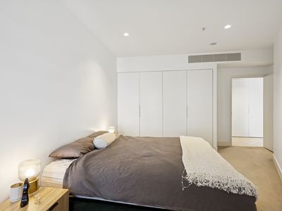 2207 / 1 Geoffrey Bolton Avenue, Perth