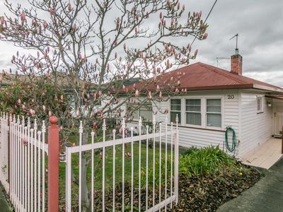 20 Barnett Avenue, New Norfolk