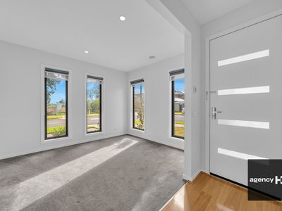 16 Tulipwood Avenue, Aintree