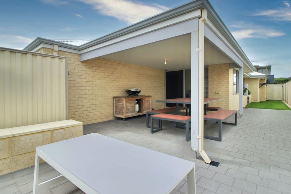 2 Tide Way , Singleton