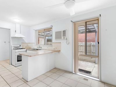 1 / 4 Maxwell Court, Langwarrin