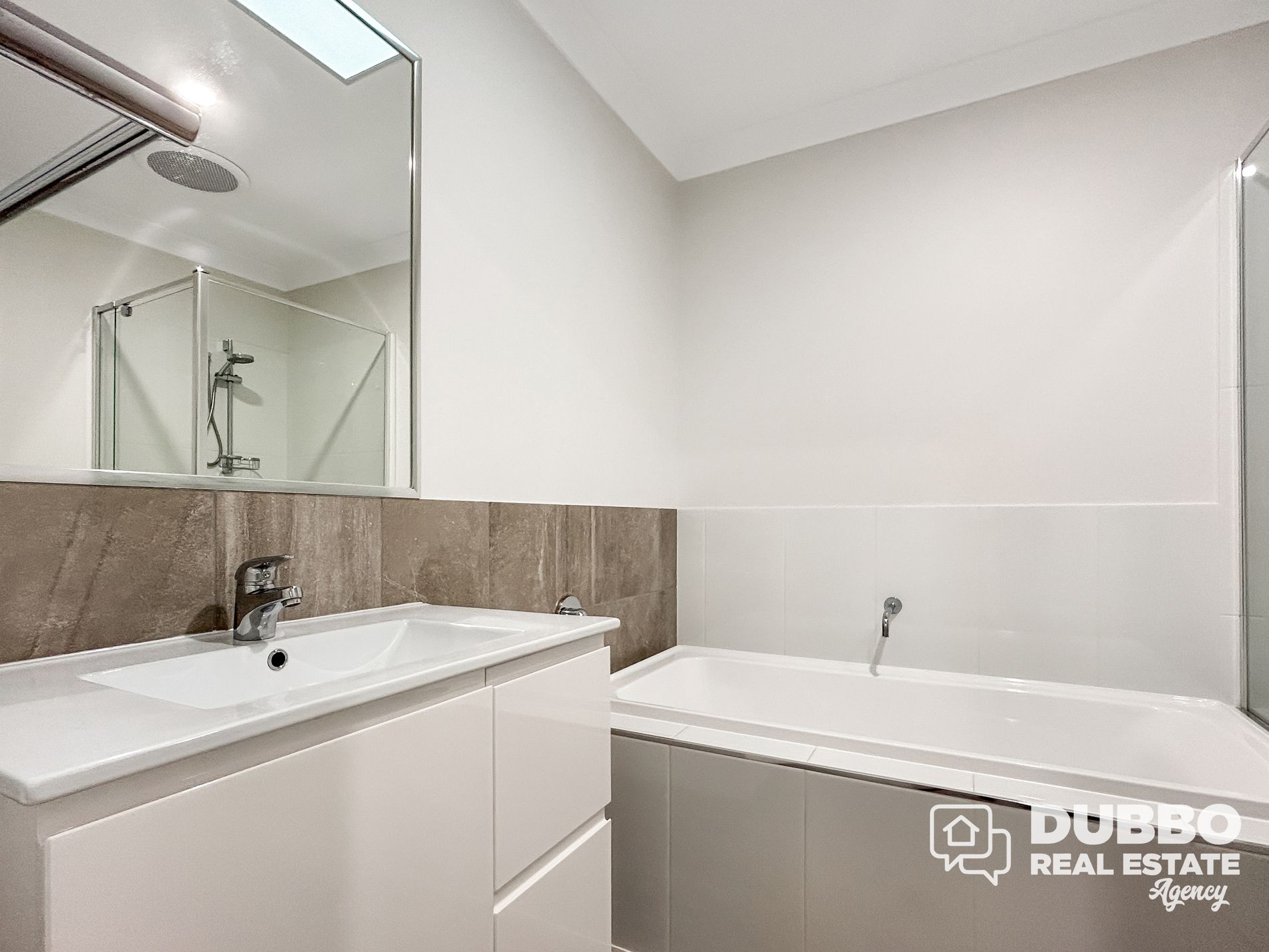 22A Boyd Avenue, Dubbo