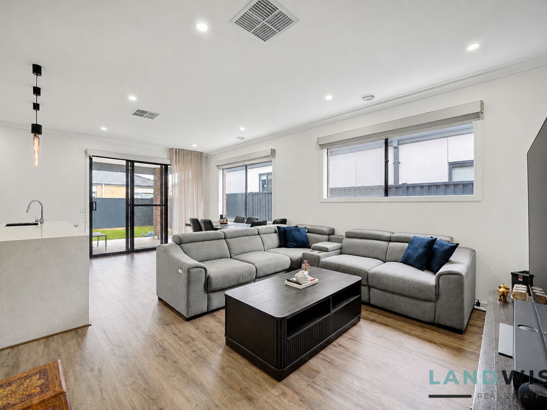 44 Oscar Crescent, Deanside