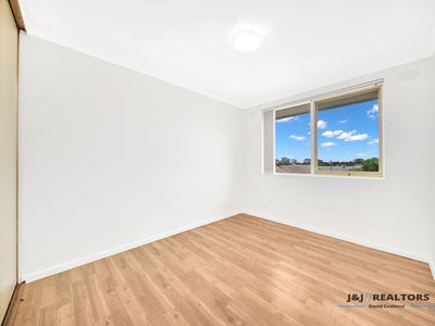 6 / 18 Hutton Street, Dandenong