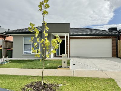 4 Yard Street, Mambourin