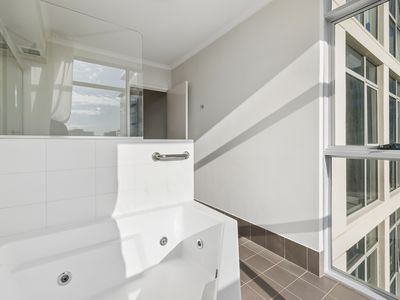 17 / 996 Hay Street, Perth