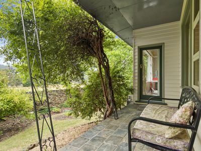 8524 Channel Highway, Woodstock