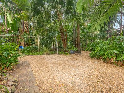 18 Peter Street, South Golden Beach