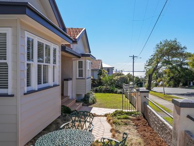 18 Picton Parade, Wynnum