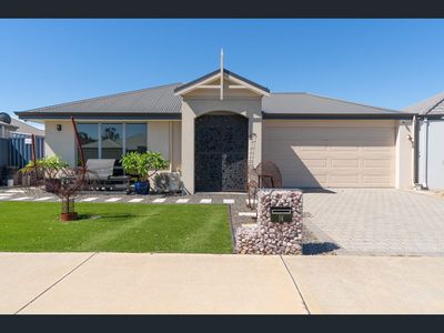 14 Callistemon Gardens, Baldivis