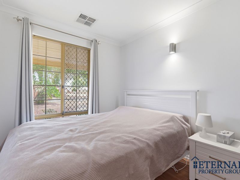 13 Hybanthus Road, Riverton