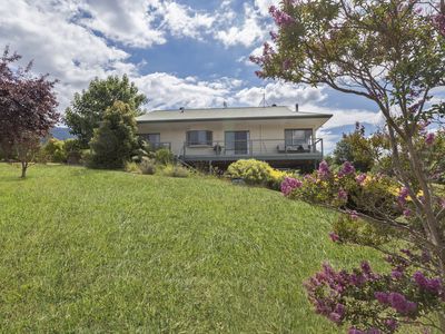 6  Charles Street, Tawonga