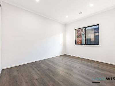 6 Zohan Street, Deanside