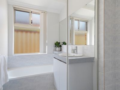 11 Estcourt Road, Redcliffe