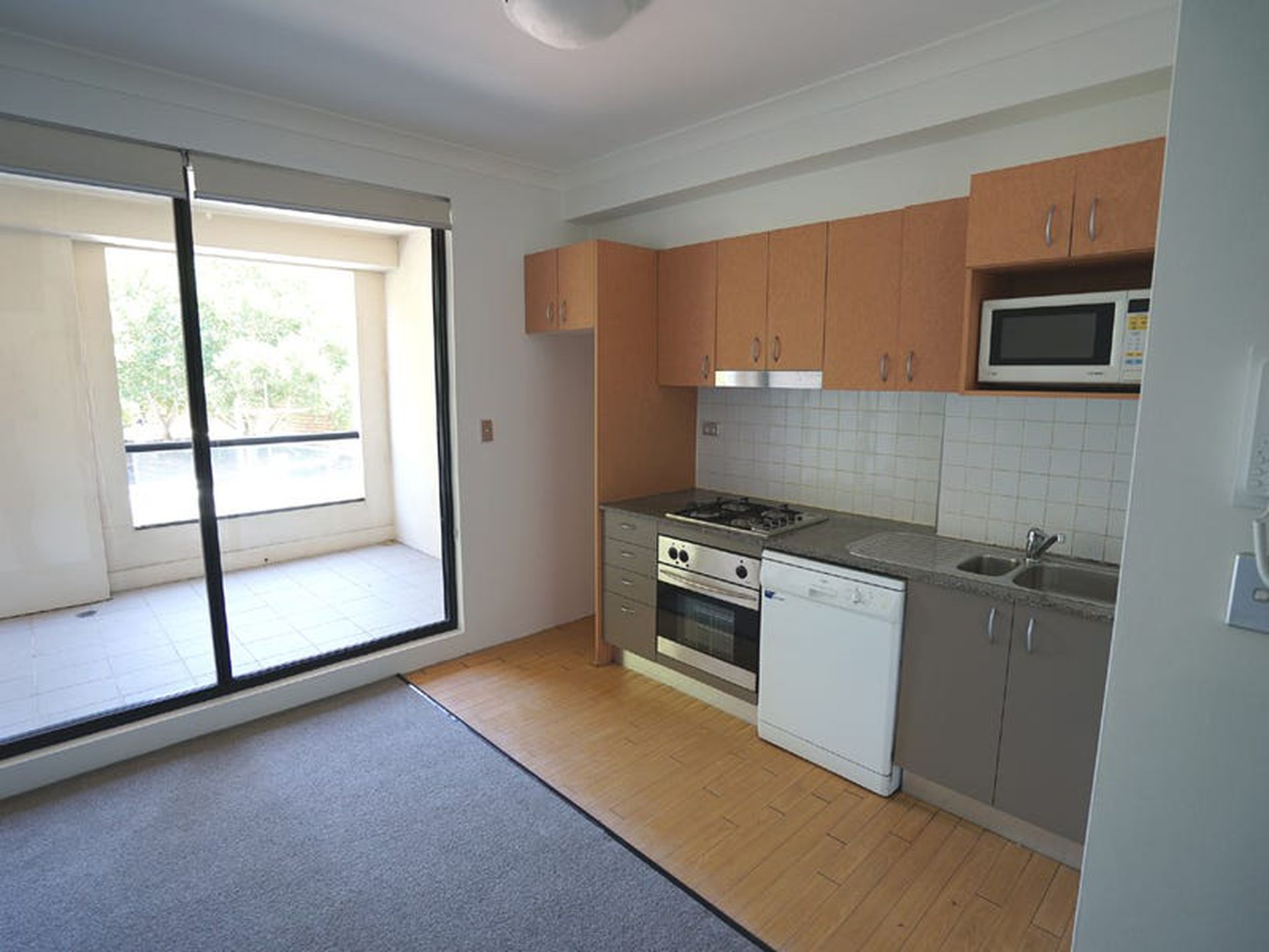 705 / 242 Elizabeth Street, Surry Hills