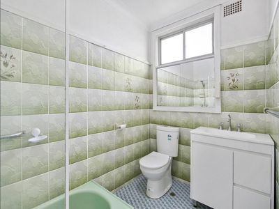 56 Tamplin Road, Guildford