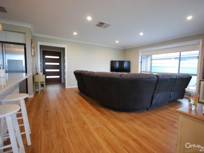 9 Brook Court, Dubbo