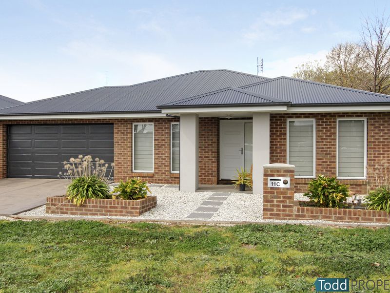 11C Pohlman Street, Heathcote