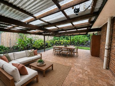 12-14 Putt Street, Atherton