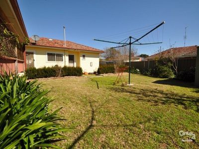 2A Sanderson Street, Dubbo
