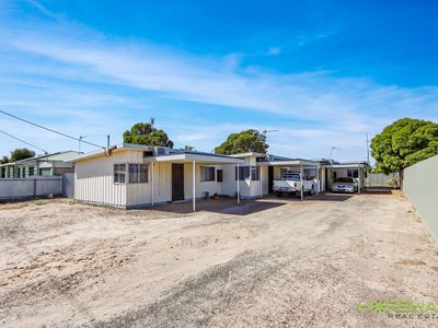 1-4 / 67 Edith Street , Horsham