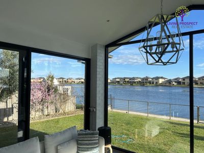 23 Seaview Point, Point Cook