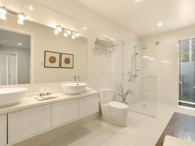 11903 Tasman Highway, Rocky Hills