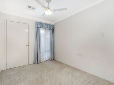 6 Russley Grove, Yanchep