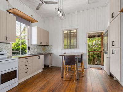34 River Road, Dinmore