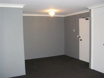 11 / 2-4 Hindmarsh Avenue, North Wollongong