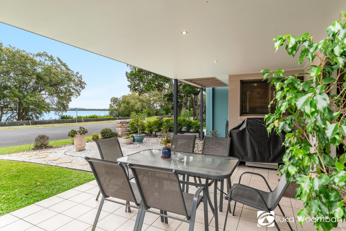 2 / 38 Marandowie Drive, Iluka