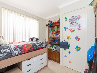 12 Molongo Street, Albion Park