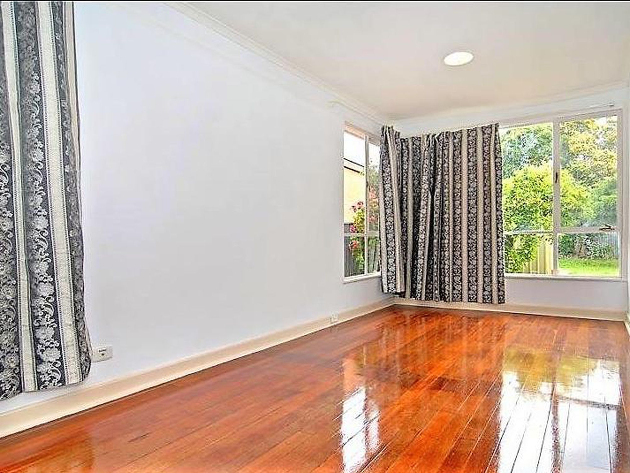11 Neville Avenue, Clarence Gardens