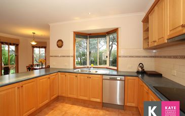 18 Rosebank Lane, Beaconsfield Upper