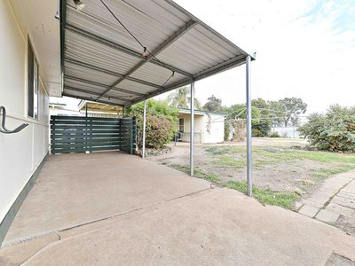 27 Alcheringa Street, Dubbo
