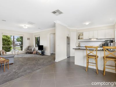1 / 96 Roslyn Road, Belmont