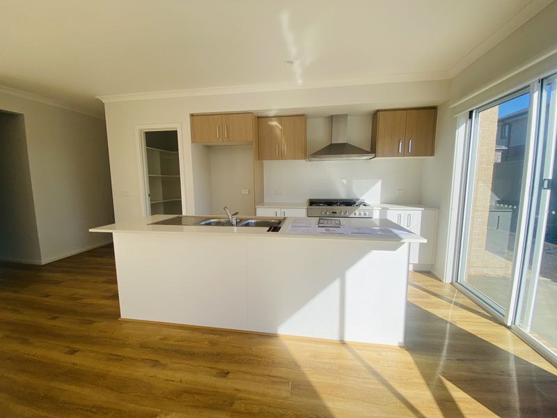 51 Ararat, Truganina