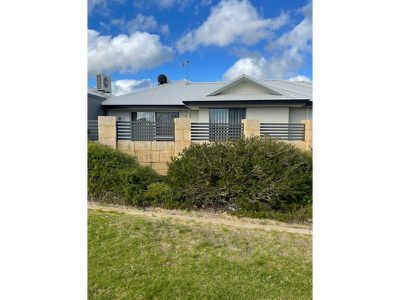 2 / 4 Vigo Cove, Baldivis