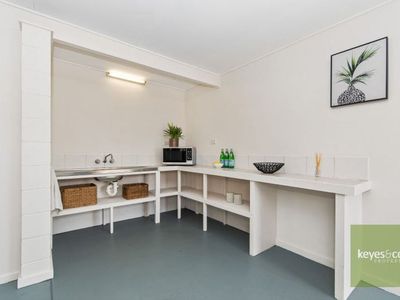 8 Pelican Avenue, Condon